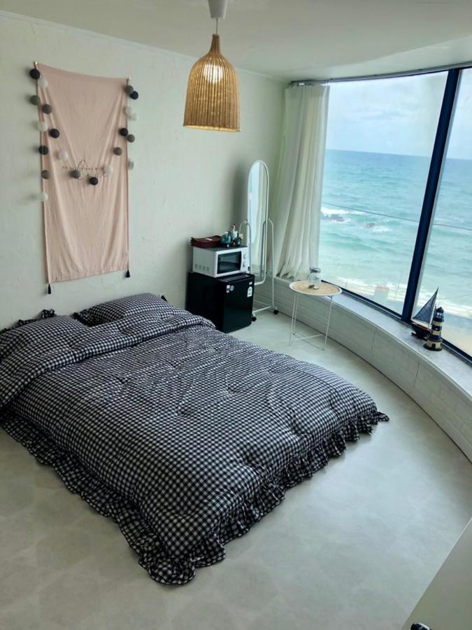 Seaside Sunrise Pension Donghae Quarto foto